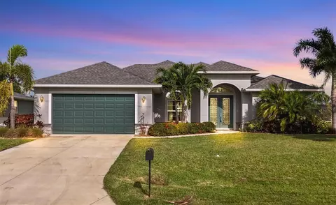 11 Long Meadow Ln, Rotonda West, FL 33947