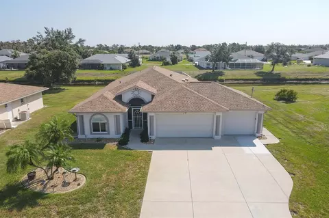 28 Mariner Ln, Rotonda West, FL 33947