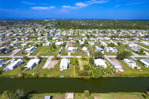 1339 Flamingo Dr, Englewood, FL 34224