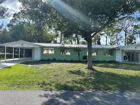 50 S New York Ave #2, Englewood, FL 34223