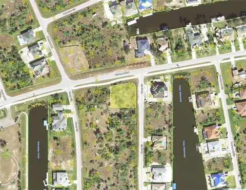 8357 Tracy Cir, Port Charlotte, FL 33981