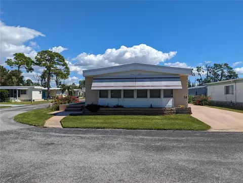 32 Emerald St, Englewood, FL 34224
