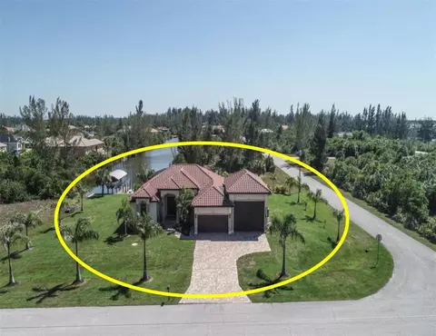 10462 Sunday Dr, Port Charlotte, FL 33981