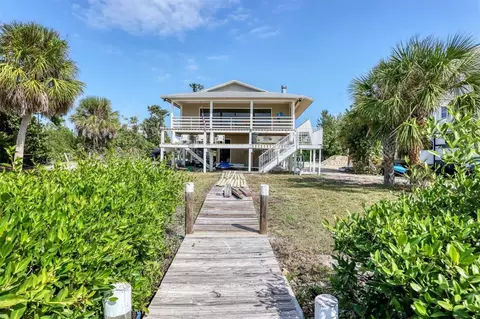 431 Bocilla Dr, Placida, FL 33946