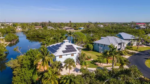 7113 Pinebay Blvd, Englewood, FL 34224
