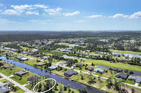 48 Pine Valley Ln, Rotonda West, FL 33947