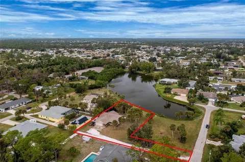 880 Van Gogh Rd, Englewood, FL 34223