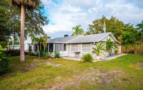 785 Spruce St, Englewood, FL 34223