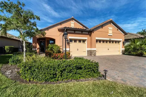 26894 Weiskopf Dr, Englewood, FL 34223