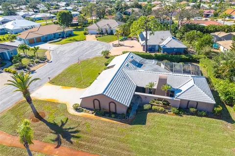 6 Stonesthrow Way, Englewood, FL 34223