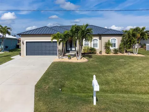 9348 Nastrand Cir, Port Charlotte, FL 33981