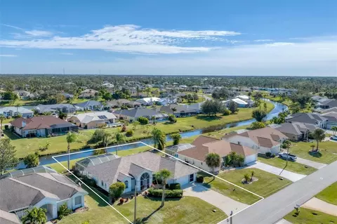 116 Broadmoor Ln, Rotonda West, FL 33947