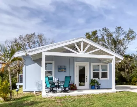 7317 Hart St, Englewood, FL 34224