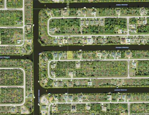 15224 Hennipen Cir, Port Charlotte, FL 33981