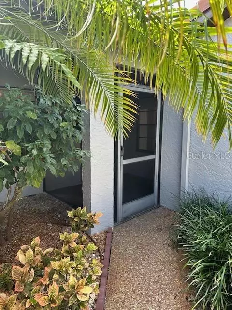 807 Country Club Cir #32, Venice, FL 34293