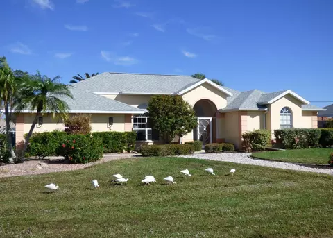 55 Sportsman Ct, Rotonda West, FL 33947