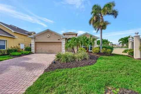 502 Eden Dr, Englewood, FL 34223