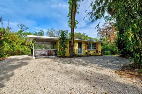 568 Artists Ave, Englewood, FL 34223
