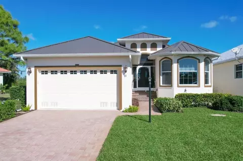 11 Windward Rd, Placida, FL 33946