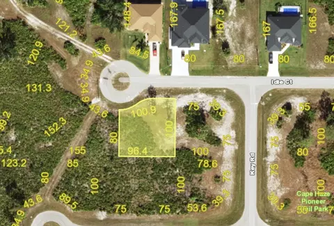 5 Idle Ct, Placida, FL 33946