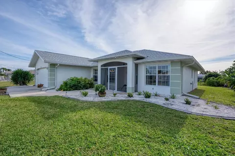 61 Fairway Rd, Rotonda West, FL 33947