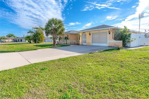 925 Osceola Blvd, Englewood, FL 34223