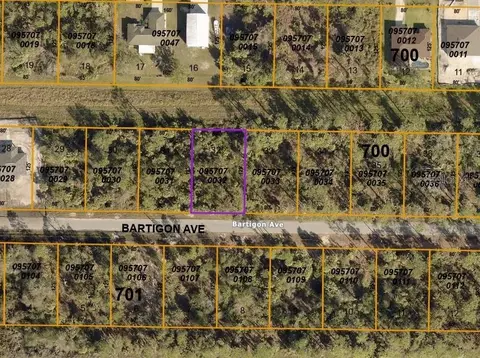 Lot 32 Block 700 Bartigon Avenue, North Port, FL 34286