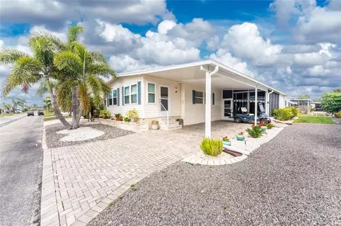 14 S Buena Vista Ave, Englewood, FL 34223