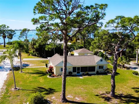480 S Mccall Rd, Englewood, FL 34223
