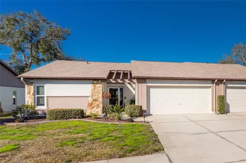 615 Foxwood Blvd, Englewood, FL 34223