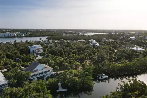 21 Bayshore Cir, Placida, FL 33946 photo 15