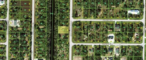 343 Ravenswood Blvd, Port Charlotte, FL 33954
