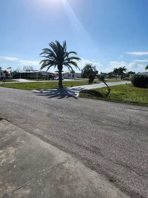 6323 Bob White Dr, Englewood, FL 34224