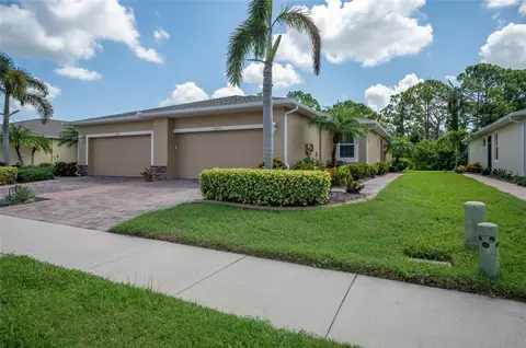 29678 Ontario Ct, Englewood, FL 34223