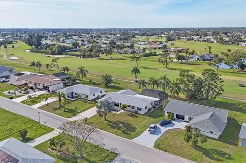 74 Oakland Hills Ct, Rotonda West, FL 33947