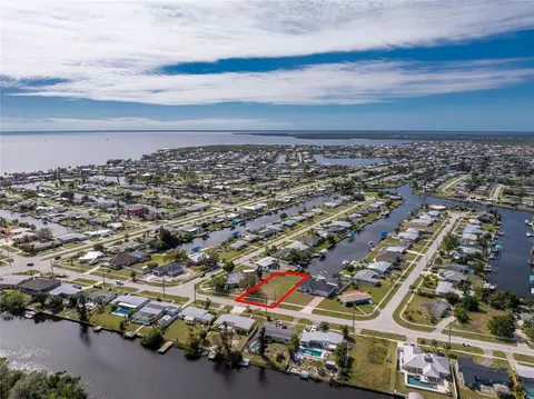 4221 Gardner Dr, Port Charlotte, FL 33952