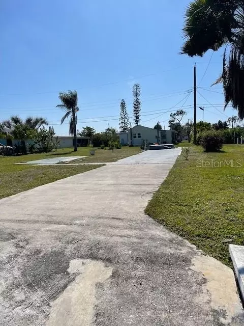 310 Calle Liana, Englewood, FL 34224