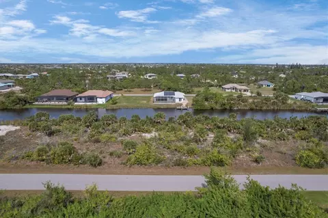 15048 Lakeland Cir, Port Charlotte, FL 33981