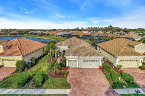 10854 Trophy Dr, Englewood, FL 34223