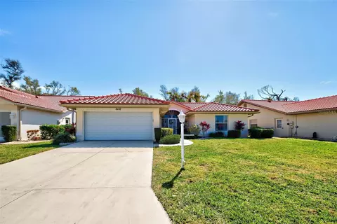 8497 Creekview Ln, Englewood, FL 34224