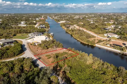 10136 Cocoa Beach St, Port Charlotte, FL 33981
