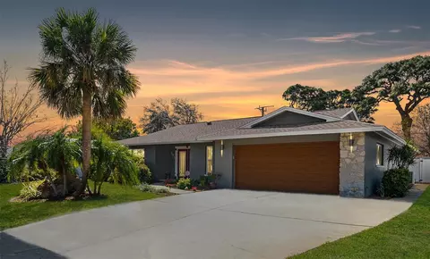 404 Harbor Dr S, Venice, FL 34285