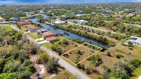 9668 President Cir, Port Charlotte, FL 33981