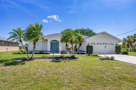 27 Medalist Pl, Rotonda West, FL 33947