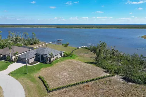 9678 Shelburne Cir, Port Charlotte, FL 33981