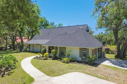 1286 Thoreau Cir, Venice, FL 34292