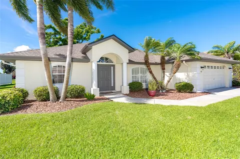 52 Sportsman Ln, Rotonda West, FL 33947
