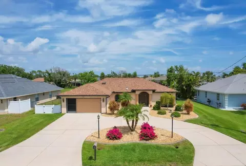 259 Fairway Rd, Rotonda West, FL 33947