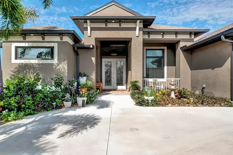 8 Heave Ln, Placida, FL 33946