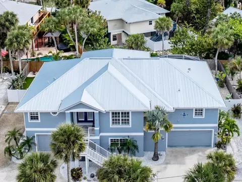 4141 N Beach Rd, Englewood, FL 34223